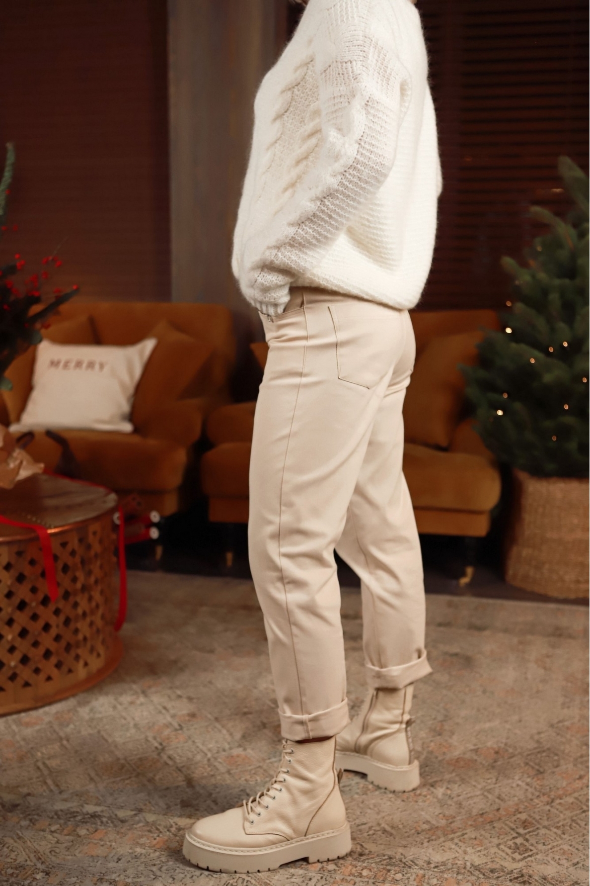 „Boyfriend“ ivory spalvos džinsai 2 „Boyfriend“ ivory spalvos džinsai 2