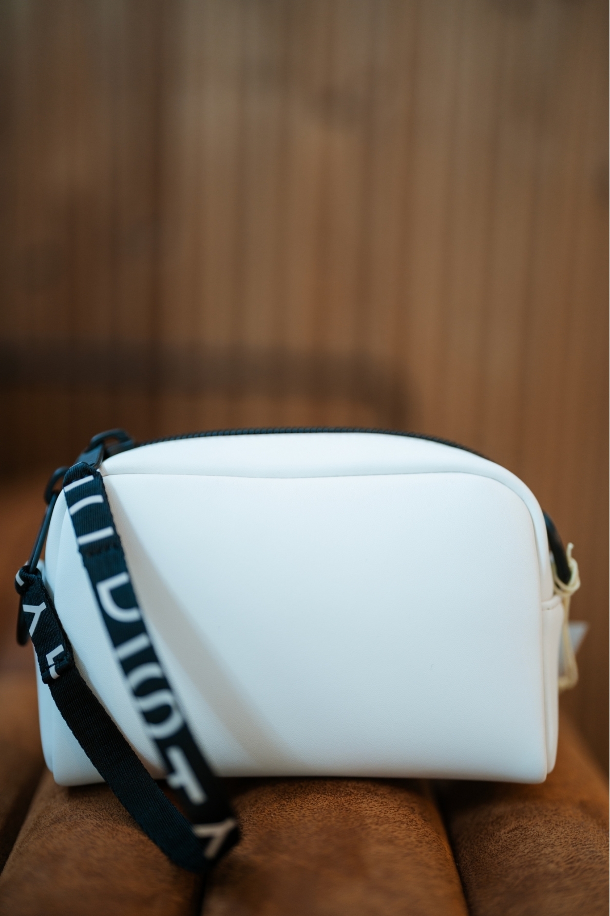 "Camera bag" rankinė maža/ balta spalva 2 "Camera bag" rankinė maža/ balta spalva 2