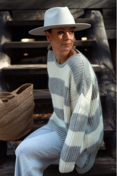 „Chrome“ plačios kelnės 10 „Chrome“ plačios kelnės 10