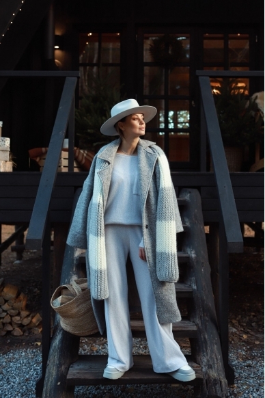 „Chrome“ plačios kelnės 14 „Chrome“ plačios kelnės 14