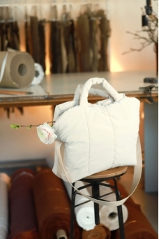 „Full moon“terba