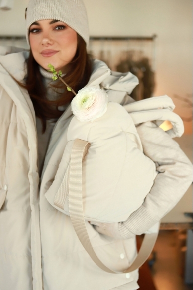 „Full moon“terba 4