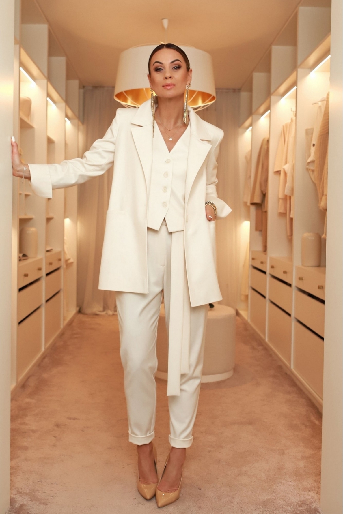 „Honeymoon“ klasikinės kelnės 9 „Honeymoon“ klasikinės kelnės 9