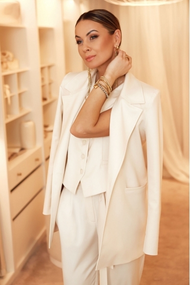 „Honeymoon“ klasikinės kelnės 13 „Honeymoon“ klasikinės kelnės 13