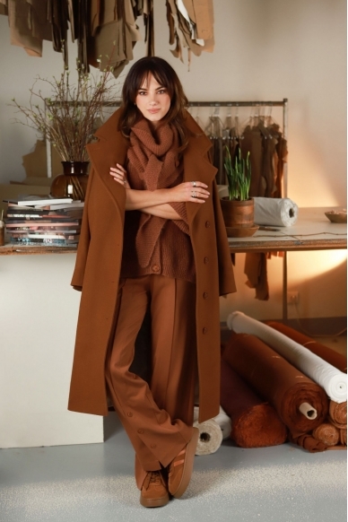 „Kaštainis“ šalikas 1 „Kaštainis“ šalikas 1