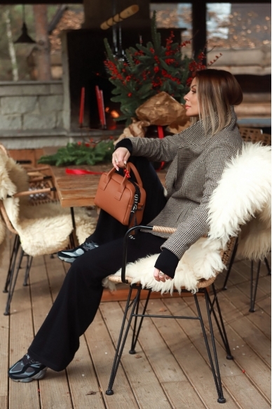 „Kembridžas“ vilnos švarkas 17 „Kembridžas“ vilnos švarkas 17