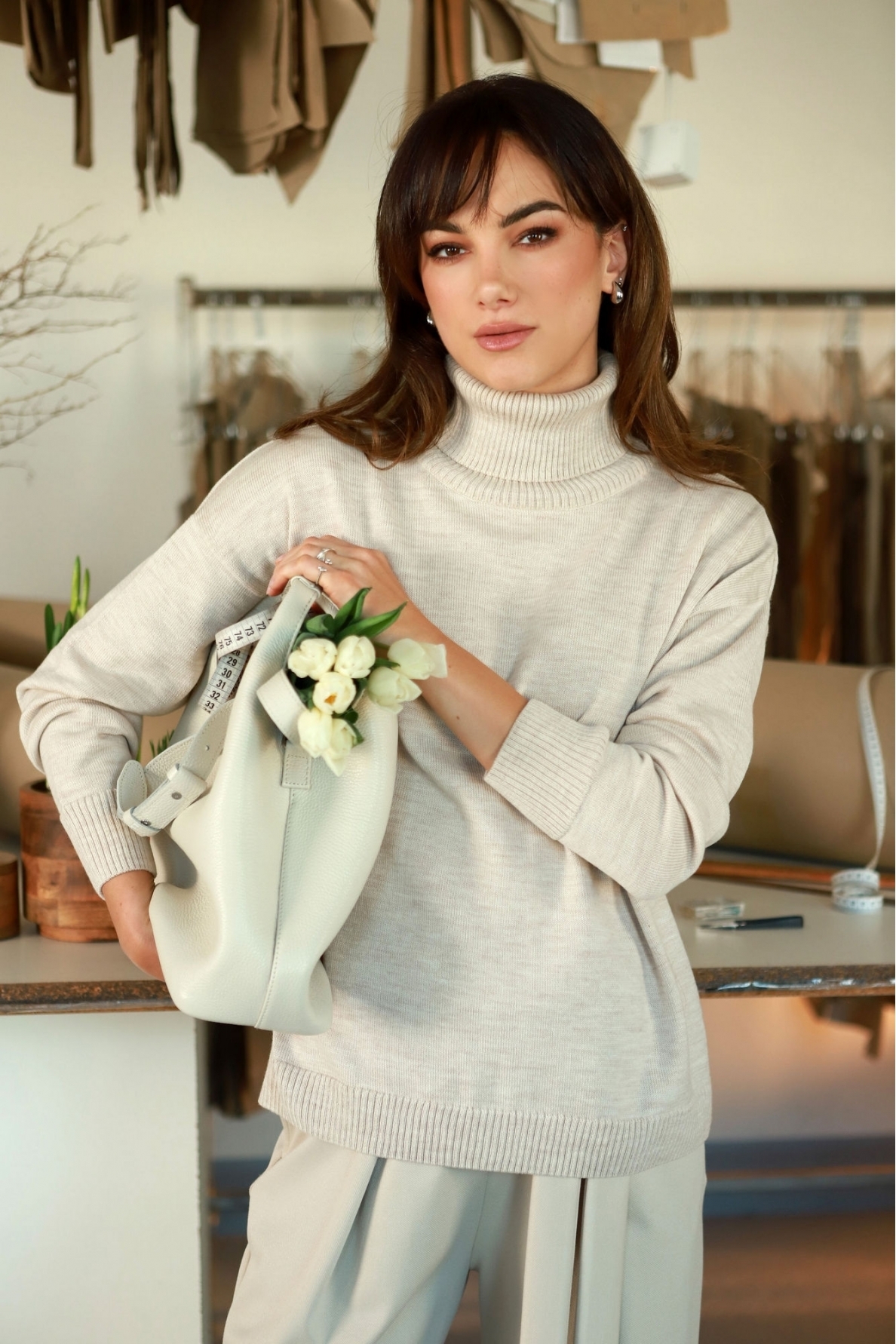 „Lordas“ ivory spalvos merino vilnos megztukas