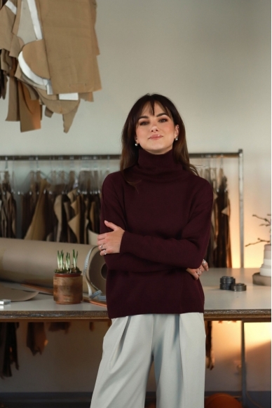 „Lordas“ burgundy spalvos merino vilnos megztukas 1