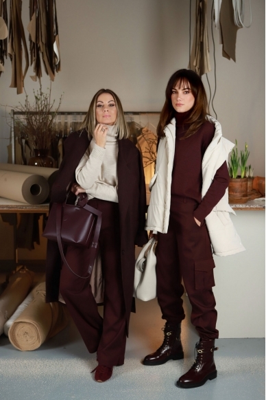 „Lordas“ burgundy spalvos merino vilnos megztukas 8