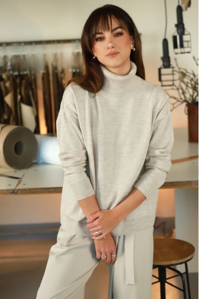 „Lordas“ ivory spalvos merino vilnos megztukas 3