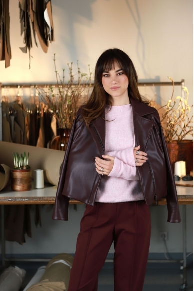 „Maroon“ eko odos striukytė 10