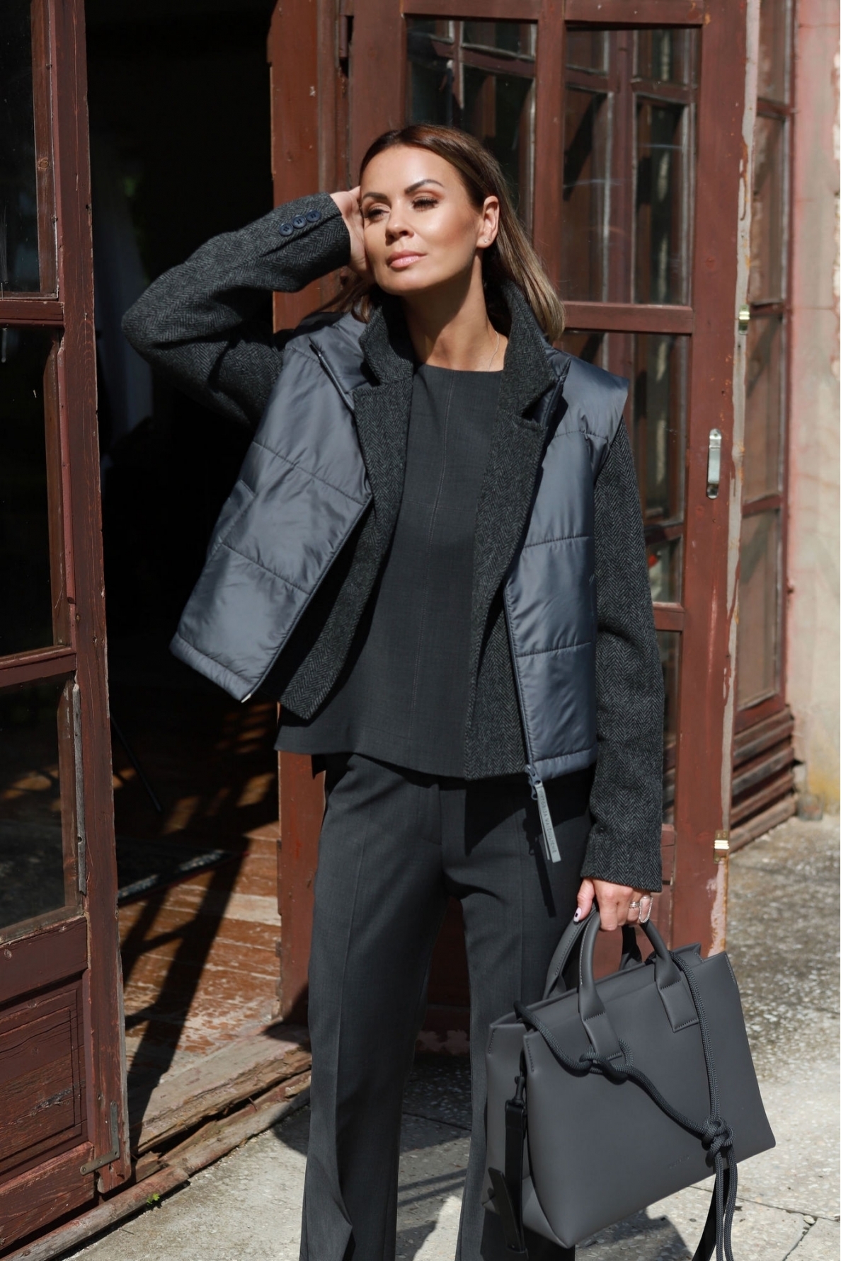 „Shadowline“ palaidinė 17