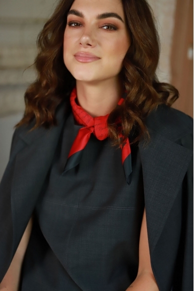 „Shadowline“ palaidinė 19 „Shadowline“ palaidinė 19