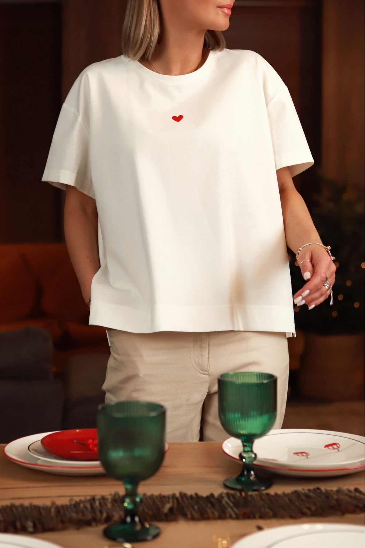 „Širdytė“ baltos spalvos marškinėliai 6 „Širdytė“ baltos spalvos marškinėliai 6