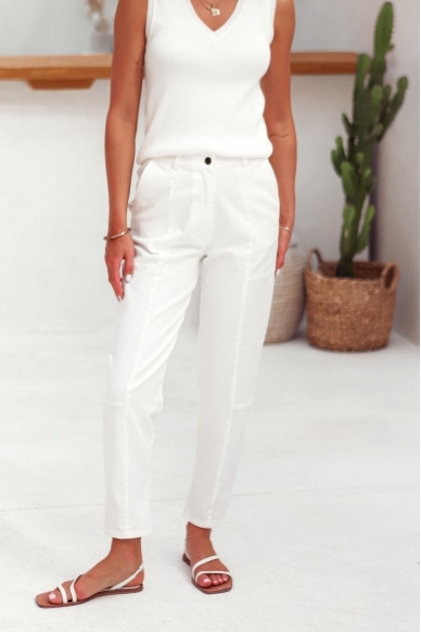 „Smart“ balti džinsai 11 „Smart“ balti džinsai 11