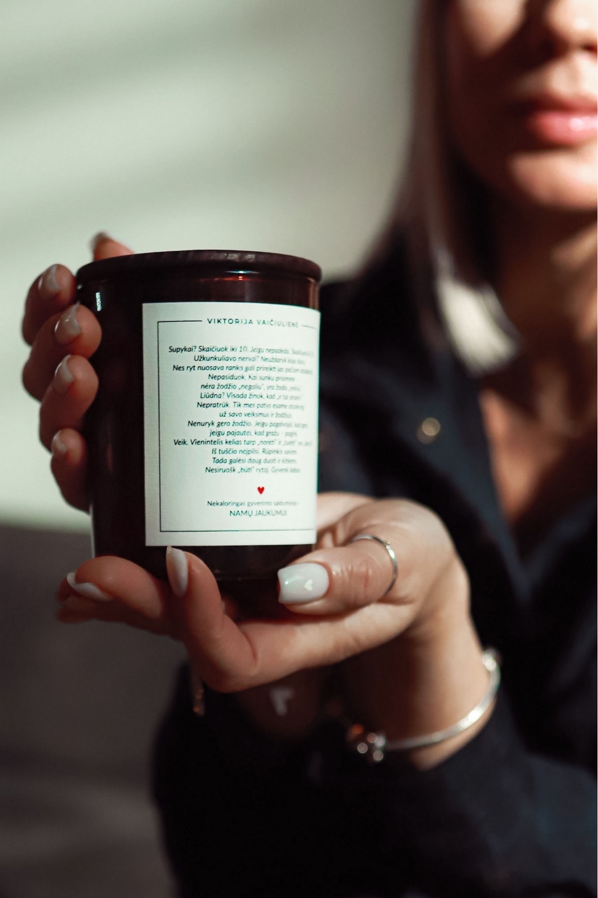 V&V NAMŲ KVAPO ŽVAKĖ „Kasdienybės taisyklės“ 2