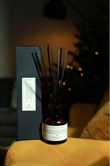 V&V NAMŲ KVAPAS SU LAZDELĖMIS „Kasdienybės taisyklės“ 2