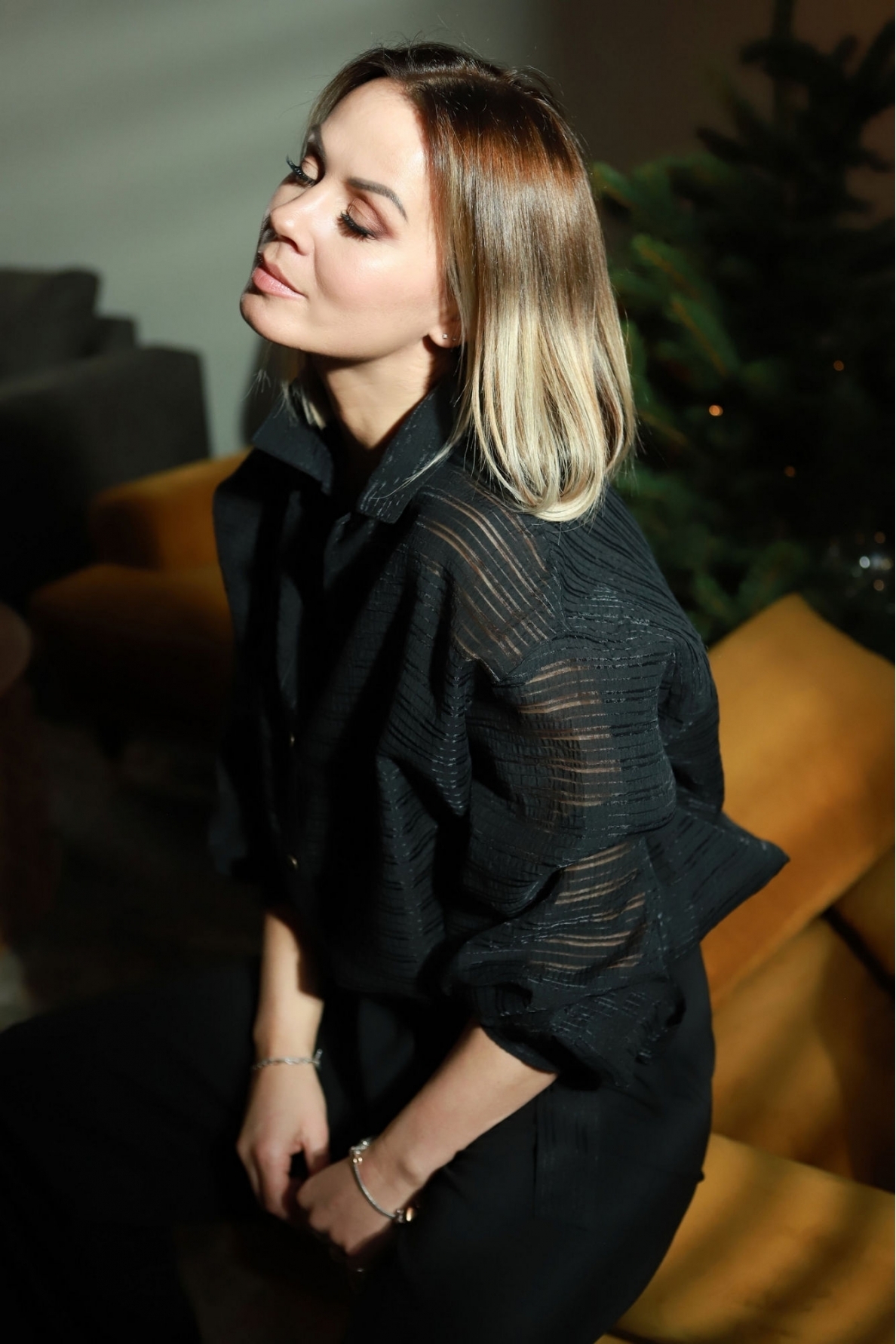 „Windcatcher“ juodas švarkelis 2